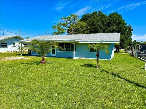 2024 Massachusetts Ave, Englewood, FL 34224