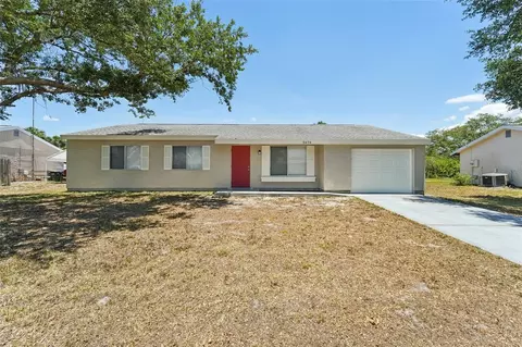 5474 Kenwood Dr, North Port, FL 34287