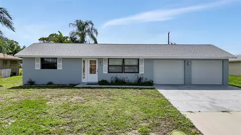 151 Salem Ave NW, Port Charlotte, FL 33952