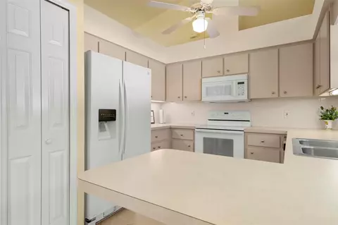 2563 S San Mateo Dr, North Port, FL 34288