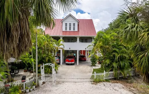 23392 Farnam St, Punta Gorda, FL 33980
