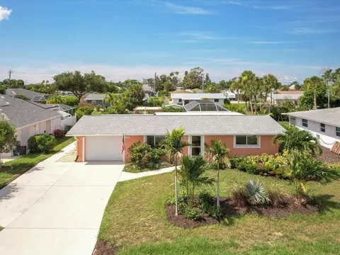 1575 Loralin Dr, Englewood, FL 34223