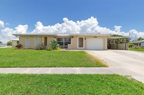 101 Cousley Dr SE, Port Charlotte, FL 33952