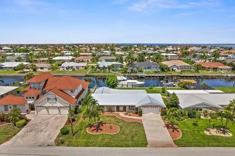 2224 Palm Tree Dr, Punta Gorda, FL 33950