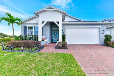 3433 Bluff Oak Ln, Sanford, FL 32771