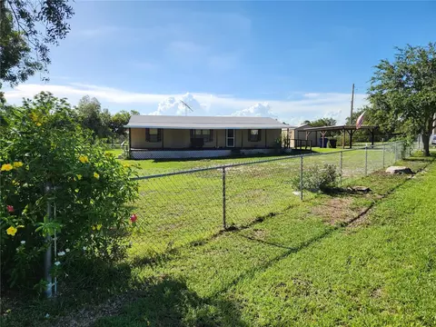 62 Recreation Dr, Venus, FL 33960