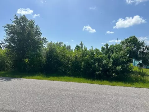 7154 Summer St, Englewood, FL 34224