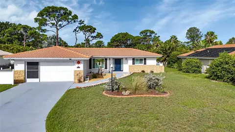 15 Bridge St, Englewood, FL 34223