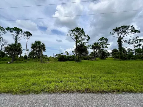 30 Mate Cir, Placida, FL 33946