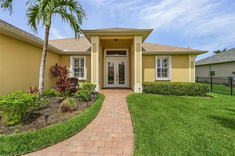 3327 Surfside Blvd, Cape Coral, FL 33914