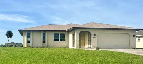 180 Caddy Rd, Rotonda West, FL 33947