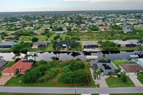 9263 Key West St, Port Charlotte, FL 33981