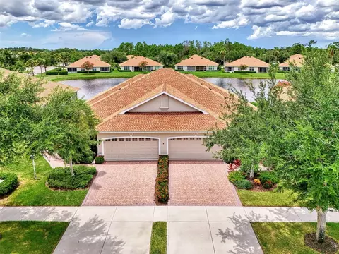 2465 Cottonwood Ln, North Port, FL 34289