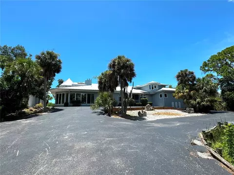 1185 Bayshore Dr, Englewood, FL 34223