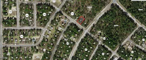 2715 W Castle Rd, Citrus Springs, FL 34433