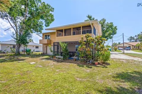 1064 Newton St, Englewood, FL 34224