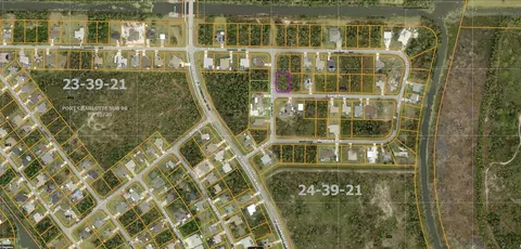 Laird Avenue, North Port, FL 34286