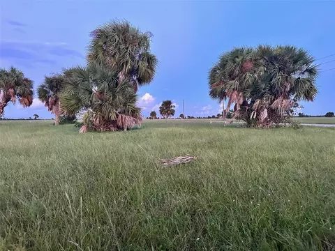 2 Elm Dr, Placida, FL 33946