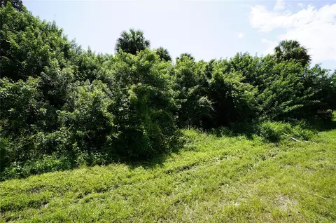 10 Warrington Blvd, Port Charlotte, FL 33954