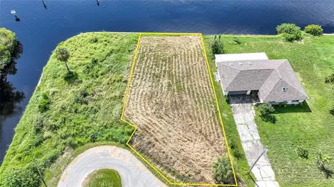 3308 Peace River Dr, Punta Gorda, FL 33983