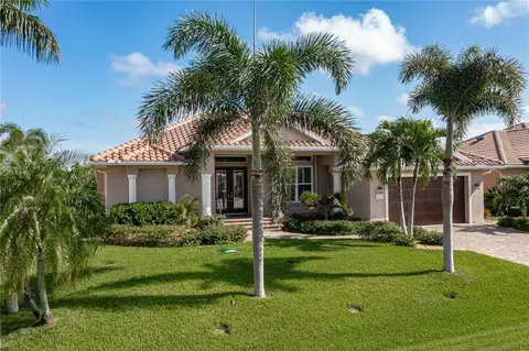320 Palm Isles Ct, Punta Gorda, FL 33950
