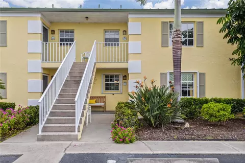 942 Capri Isles Blvd #106, Venice, FL 34292