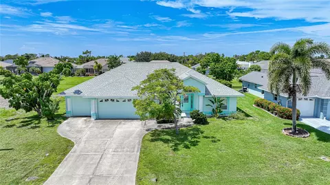 194 Mariner Ln, Rotonda West, FL 33947