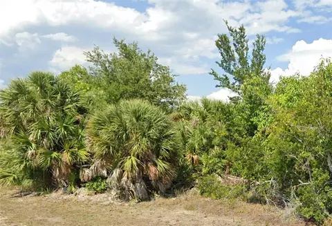 9341 Arnaz Cir, Port Charlotte, FL 33981