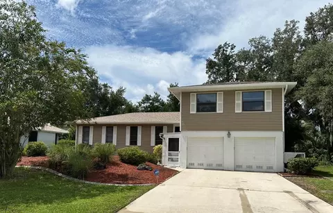 1207 Presque Isle Dr, Port Charlotte, FL 33952