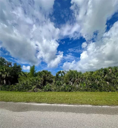 10467 Kingsville Dr, Port Charlotte, FL 33981