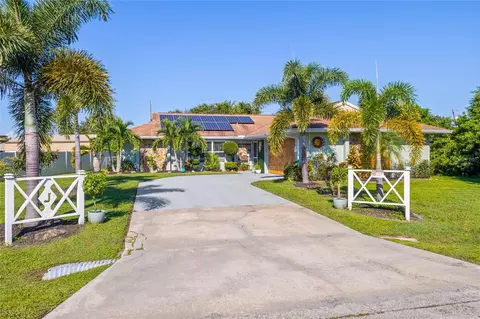 3541 Coney Island St, Port Charlotte, FL 33952