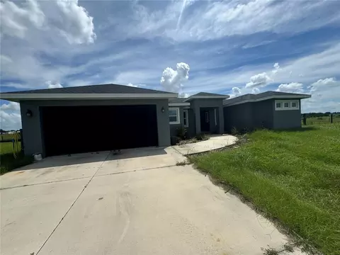 1001 NE Whidden St, Arcadia, FL 34266