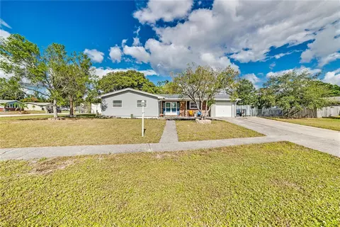 9387 Century Dr, Spring Hill, FL 34606