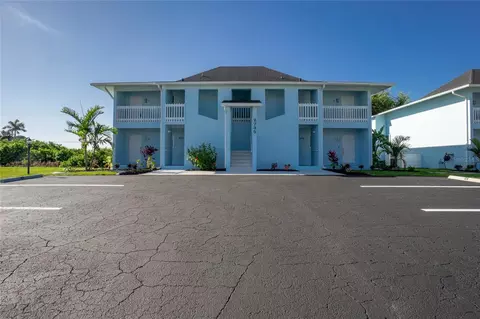 2735 Magdalina Dr #2C, Punta Gorda, FL 33950
