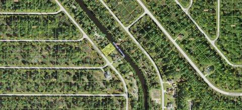 2486 Vankeuren Dr, Port Charlotte, FL 33953