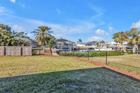 4511 Gillen St, Port Charlotte, FL 33948