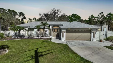 2574 W Price Blvd, North Port, FL 34286