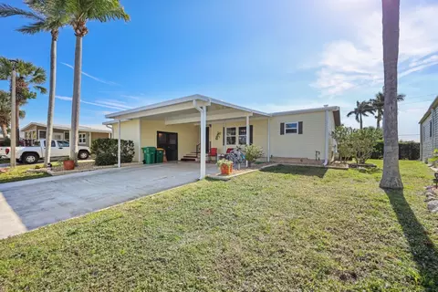 2100 Kings Hwy #867, Port Charlotte, FL 33980