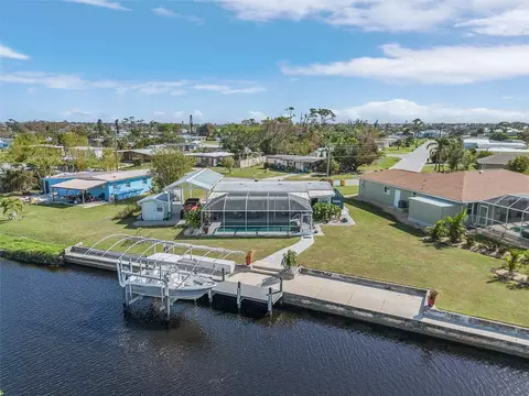 111 Dunn Dr NE, Port Charlotte, FL 33952