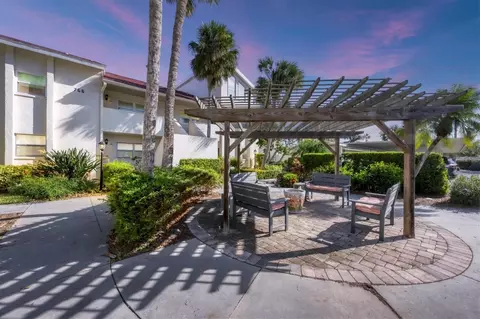 766 Village Cir #225, Venice, FL 34292