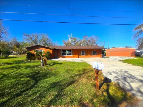 301 Country Club Way, Venice, FL 34285