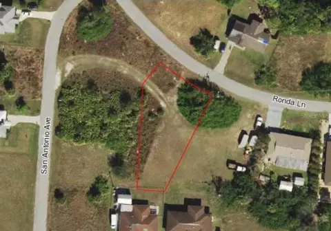 Ronda Lane, North Port, FL 34287