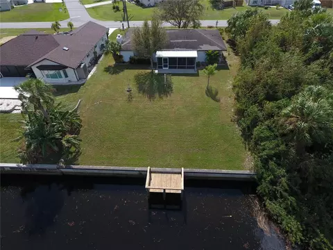 2376 Auburn Blvd, Port Charlotte, FL 33948
