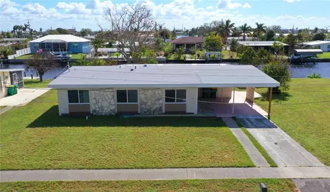 554 Lindley Ter, Port Charlotte, FL 33952