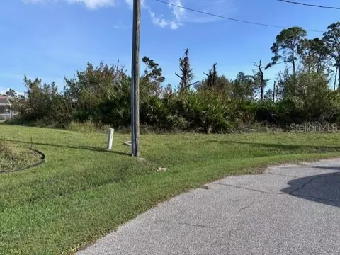 103 Crane Ter, Rotonda West, FL 33947