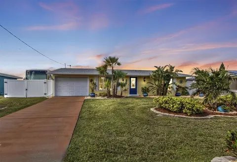 510 E Tarpon Blvd NW, Port Charlotte, FL 33952
