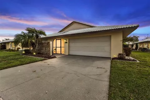 52 Sandstone Cir, Venice, FL 34293