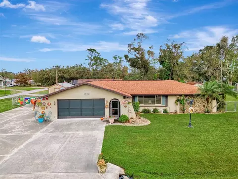 1326 Song St, Port Charlotte, FL 33952
