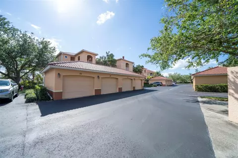 1701 Auburn Lakes Dr #31, Venice, FL 34292