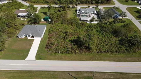 4538 Gillot Blvd, Port Charlotte, FL 33981
